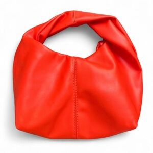 CUTE BAG perfect to complete the outfit.